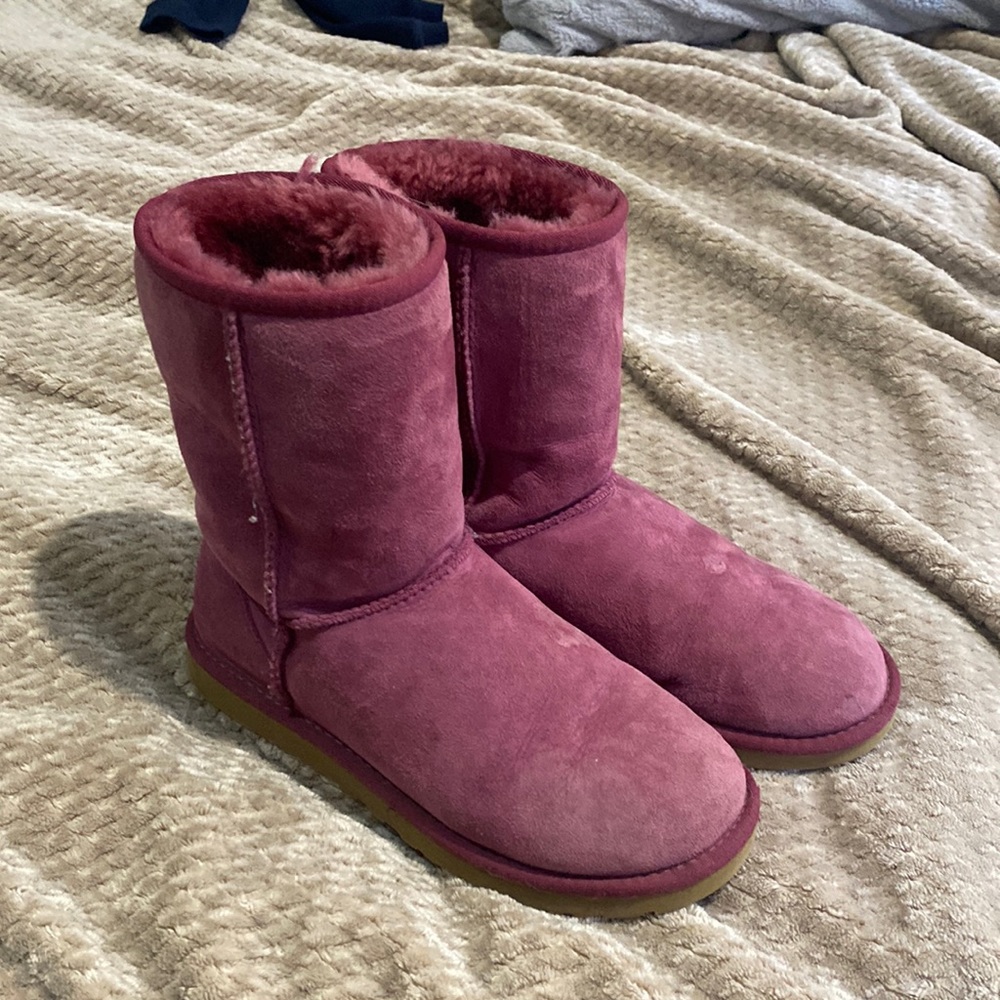Ugg Classic Short Boots Size 7